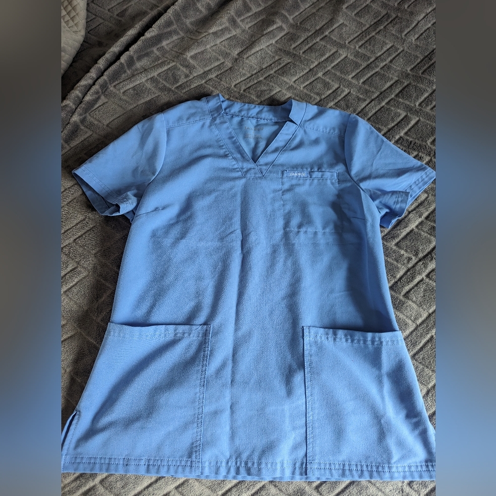 Jaanuu scrub top XS ceil blue